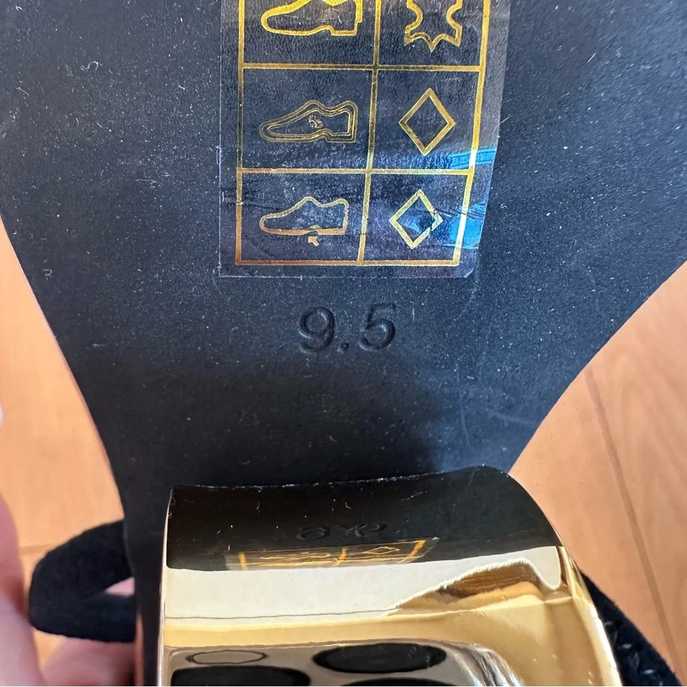 Jeffrey Campbell Geometric High Heel Sandals Size 9.5 Black & Gold Inverted Heel - Picture 7 of 7